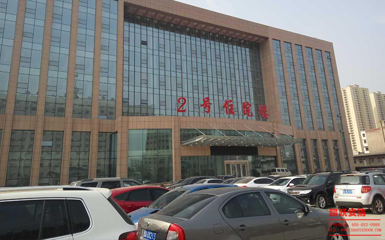 2016.04.11山西省心血管醫院住院部大樓防火門粘貼身份證及標（biāo）牌施工