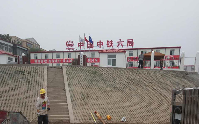 5月30日中（zhōng）鐵六局S門安裝（zhuāng）完（wán）畢