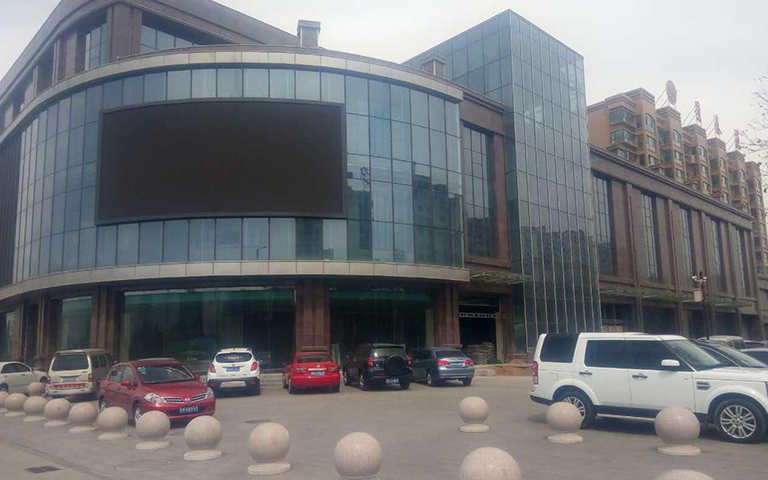 2017年4月14日（rì）忻（xīn）州和平西街景泰苑（yuàn）農村信用社鋼質防火卷簾安裝完工