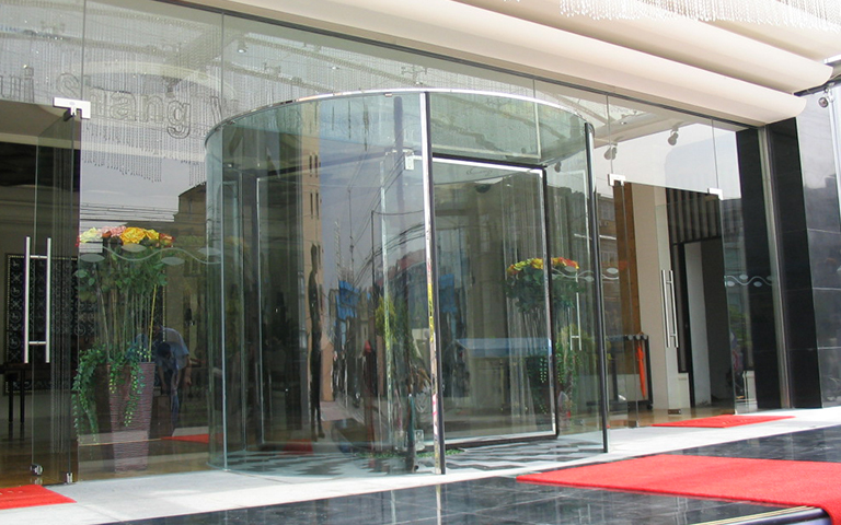 旋轉（zhuǎn）門