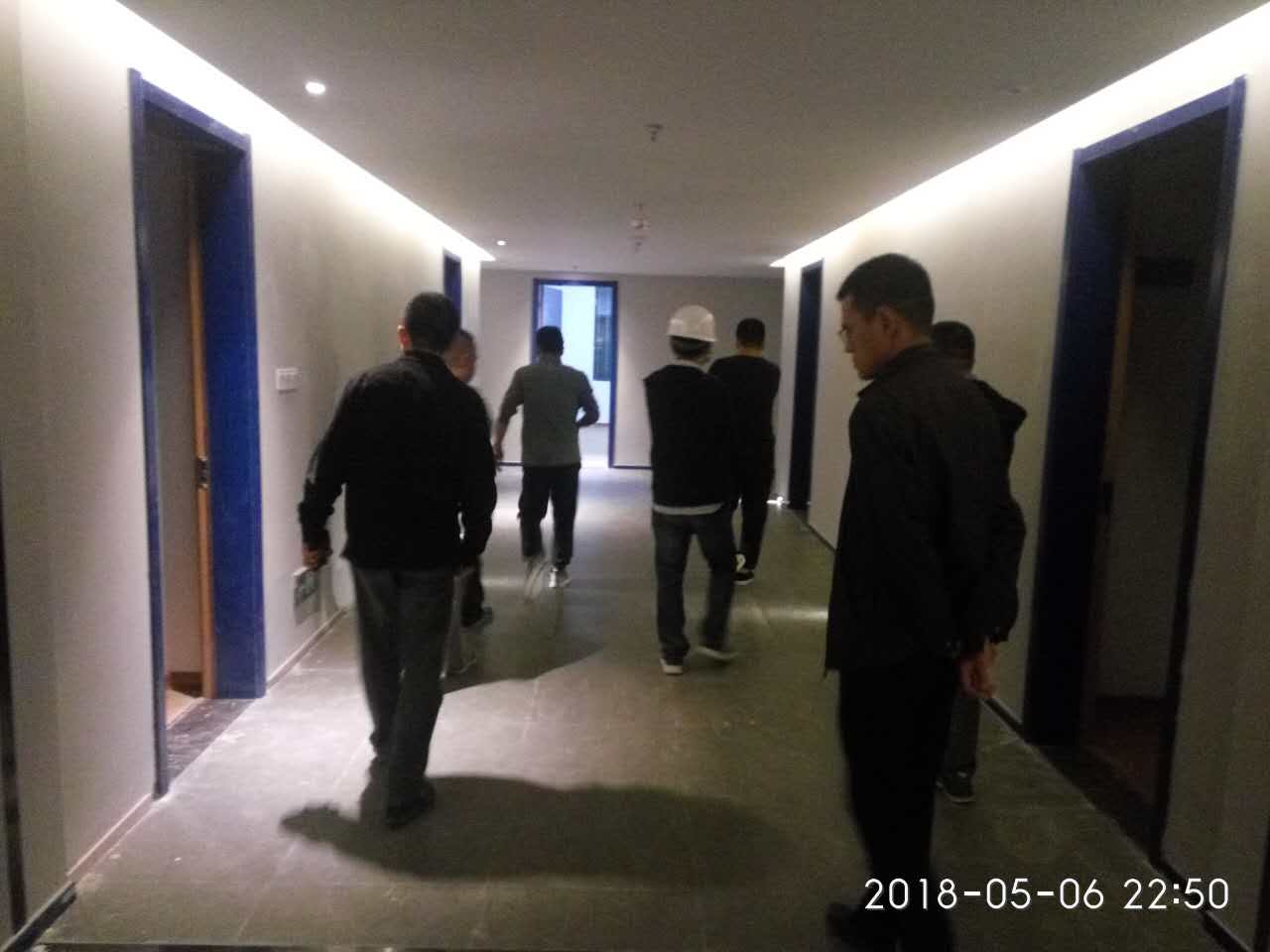 2018年5月6日甲方晚歸趕（gǎn）到工地完美驗收